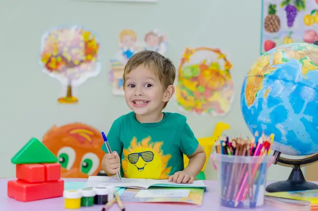Faut-il faire travailler son enfant pendant les vacances ?